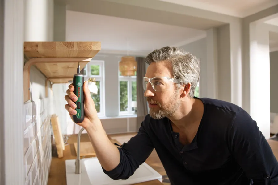 Bosch Spændeværktøj|Små Elmaskiner*PushDrive akku skruemaskine m/bits