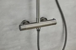 Blandingsbatterier Til Bad Og Brus*Brusesæt m/termostat Ø250 mm gunmetal