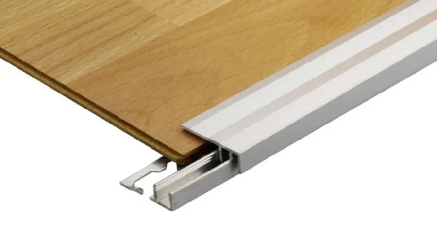 Profillister*Gulvprofil til trin alu folieret 10 x 30 x 900 mm
