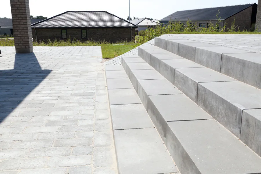 Betongruppen RBR Havefliser & Belægningssten*Trappetrin sten grå 30 x 35 x 15 cm