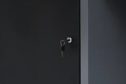 Arbejdsborde & Reoler*Værkstedsbord med skab/skuffer 160 x 60 x 85 cm